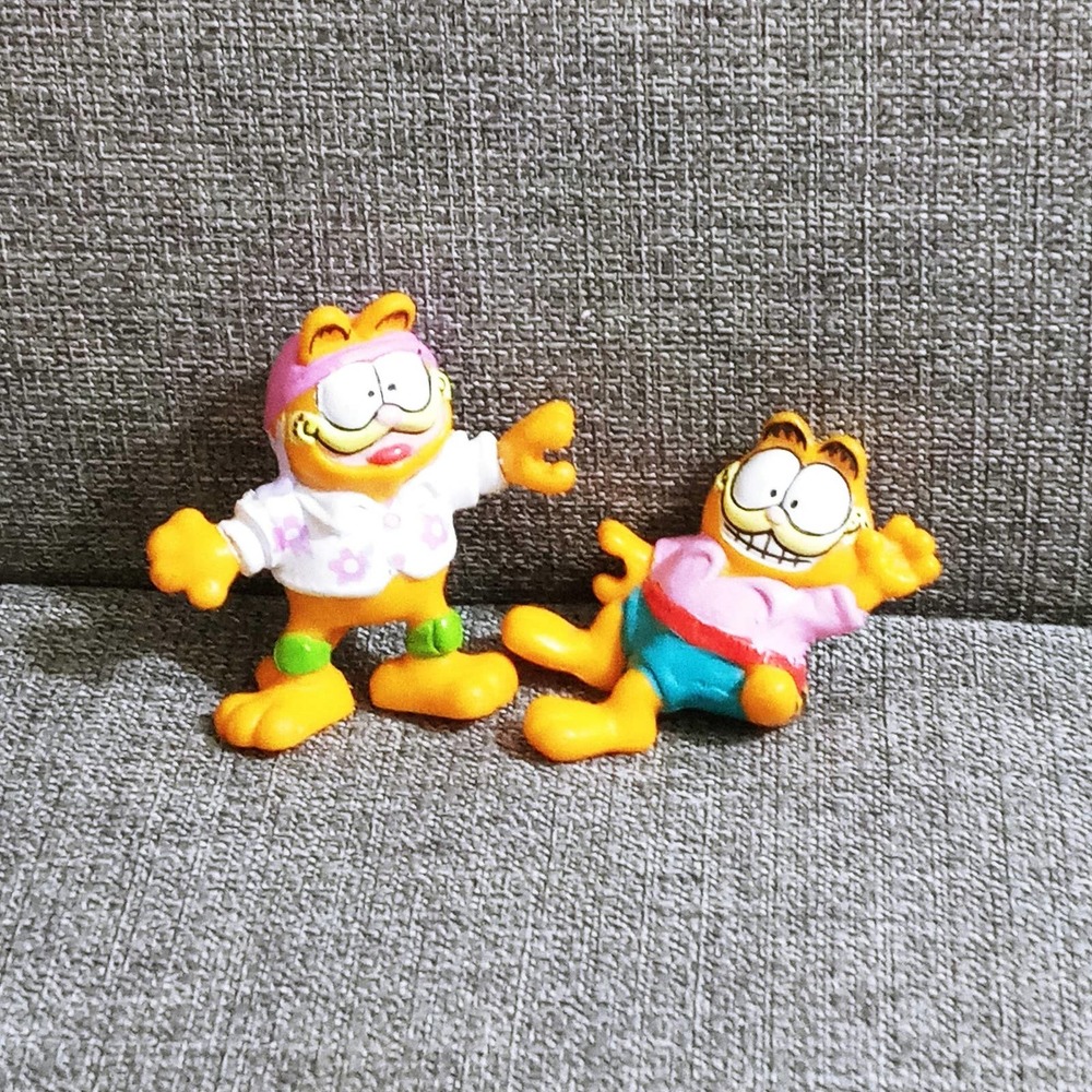 Vintage Garfield PVC Figures Set of 2 Dancing Hawaiian Shirts (mt1)